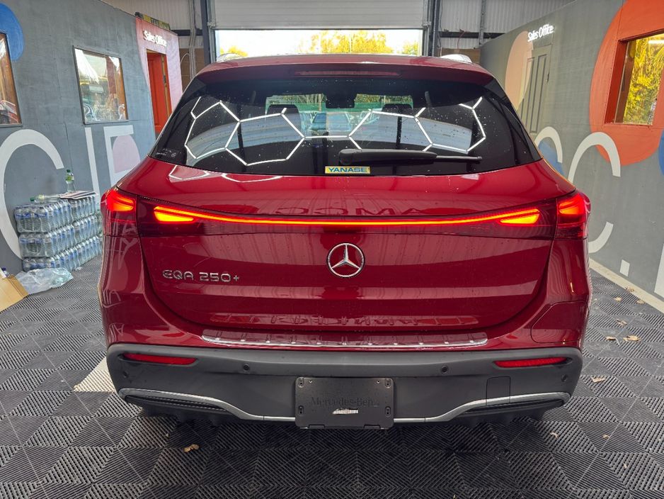 2025 Mercedes-Benz EQA