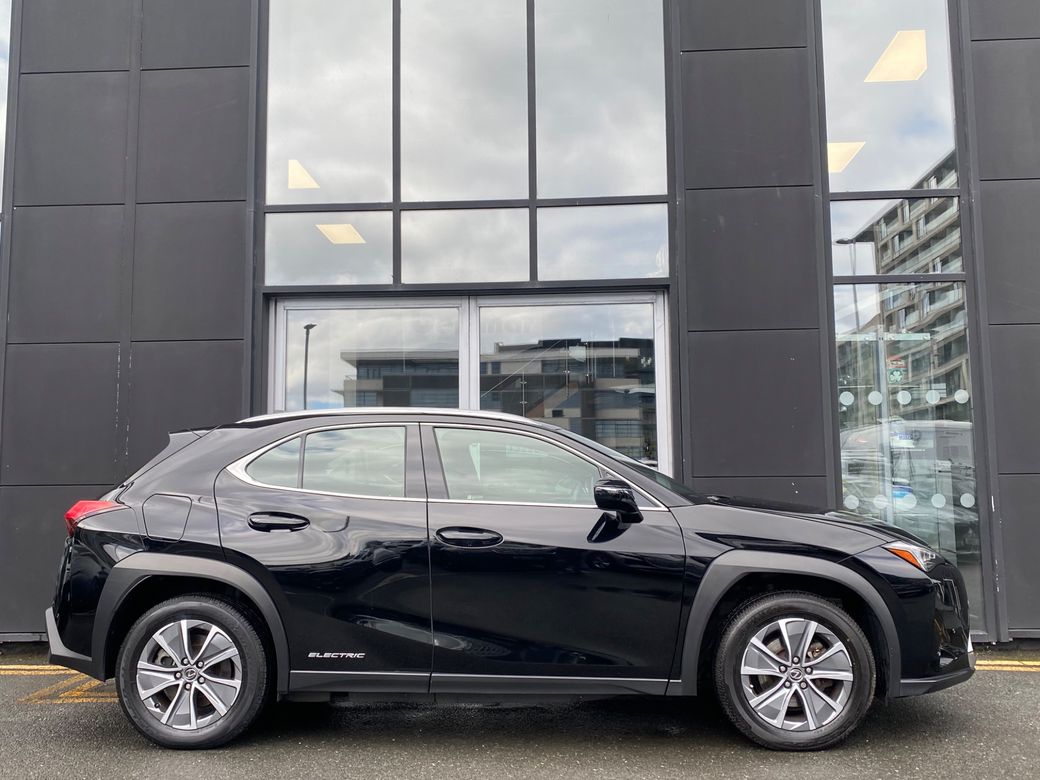 2022 Lexus UX 300e