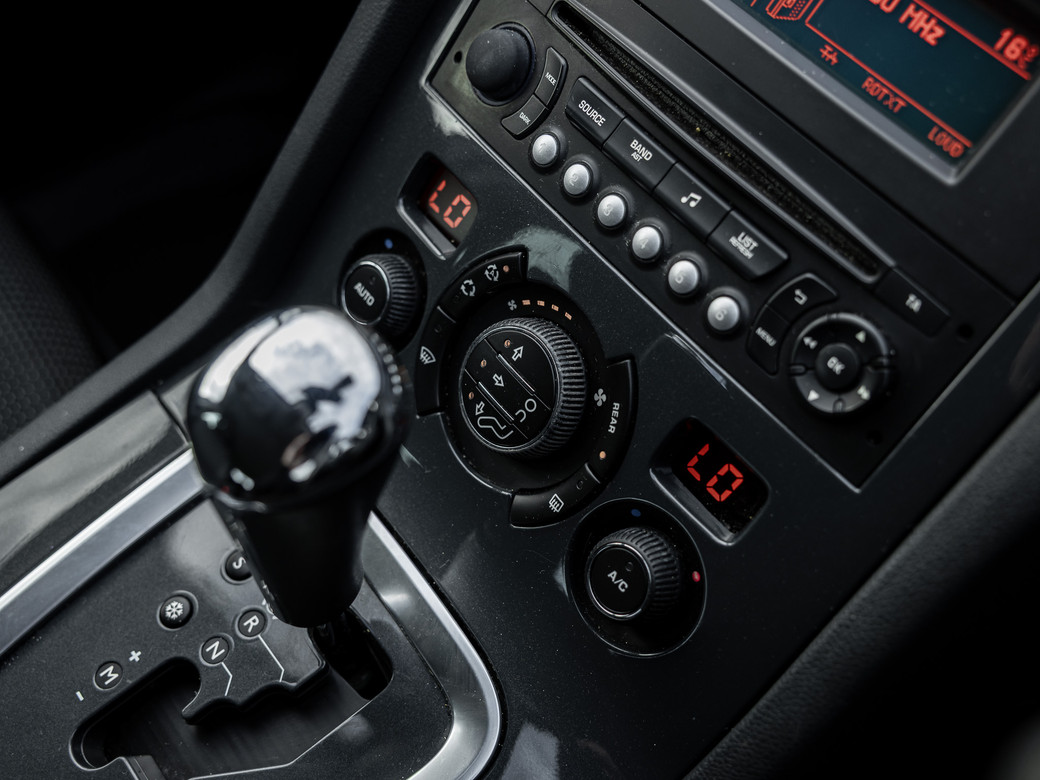 2015 Peugeot 5008