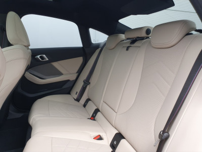 2025 BMW 220
