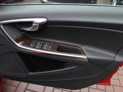2018 Volvo V60