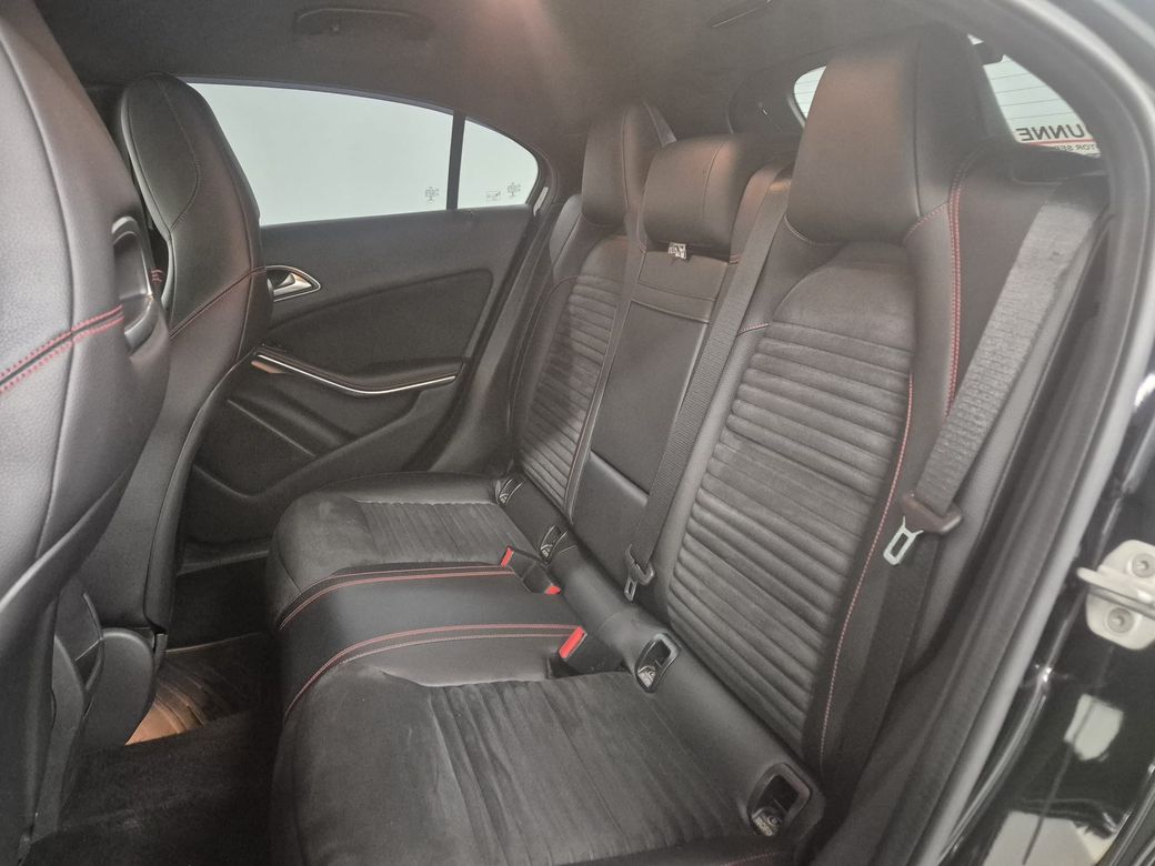 2013 Mercedes-Benz A 180