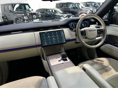 2025 Land Rover Range Rover