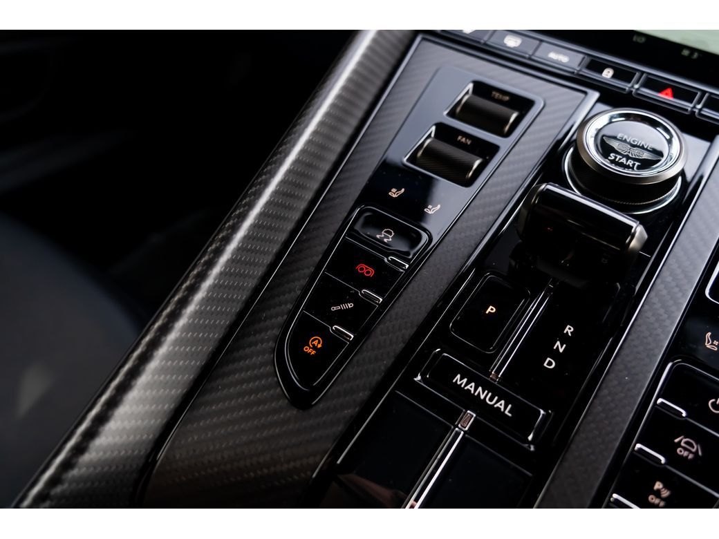 2024 Aston Martin DB12