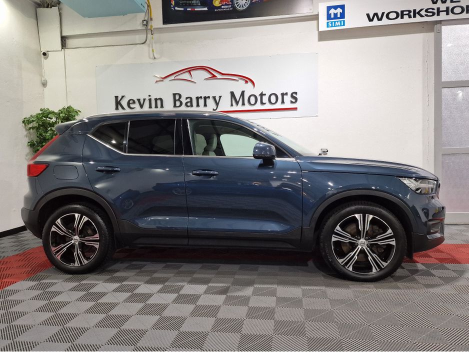 2021 Volvo XC40