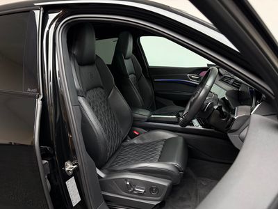 2023 Audi Q8