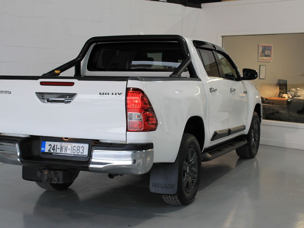 2024 Toyota Hilux