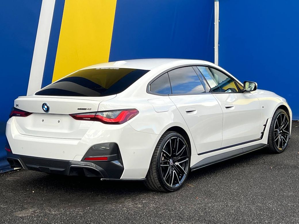 2022 BMW i4