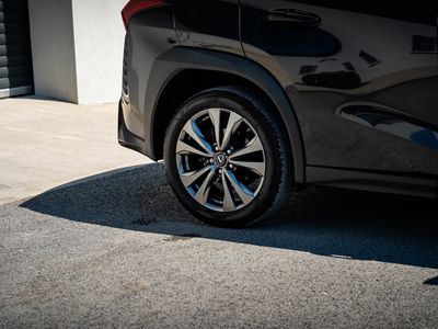2023 Lexus UX 250H