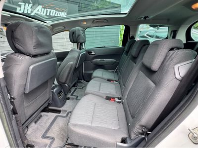 2013 Peugeot 5008