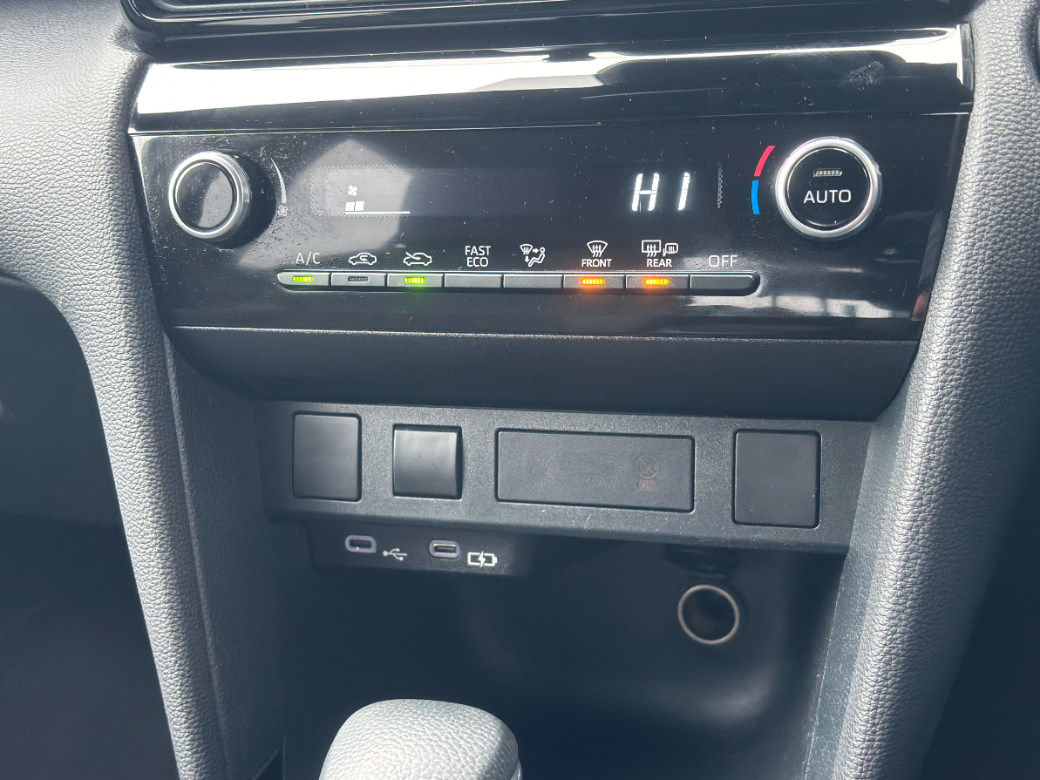 2025 Toyota Yaris Cross