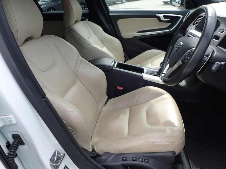 2017 Volvo V60