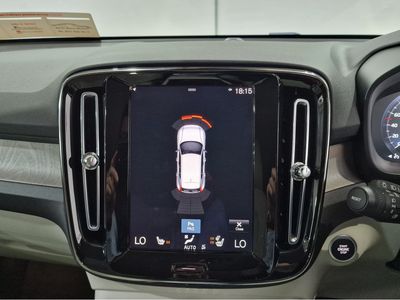 2022 Volvo XC40