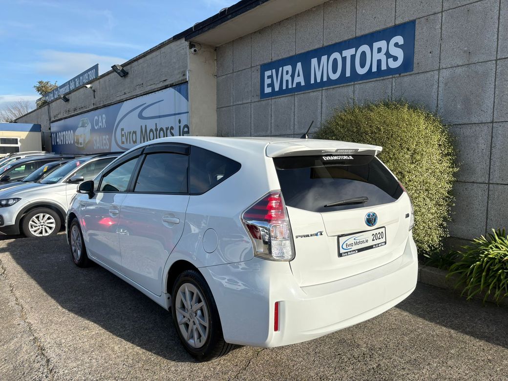 2020 Toyota Prius Alpha