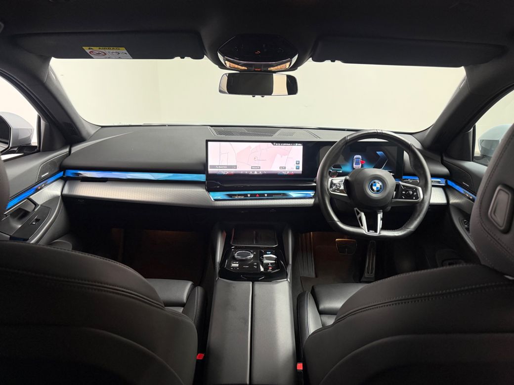 2023 BMW i5
