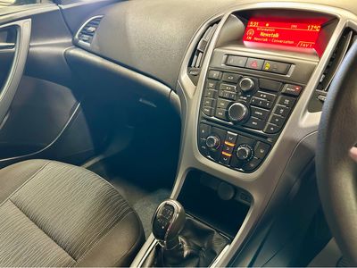 2014 Opel Astra