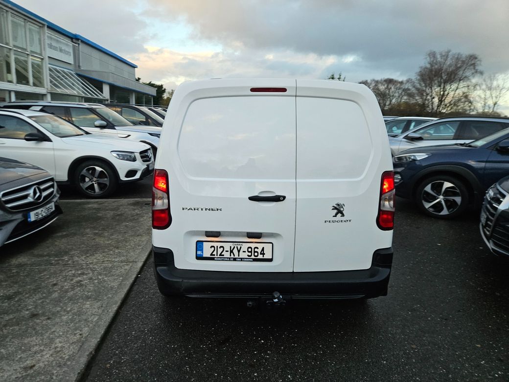 2021 Peugeot Partner