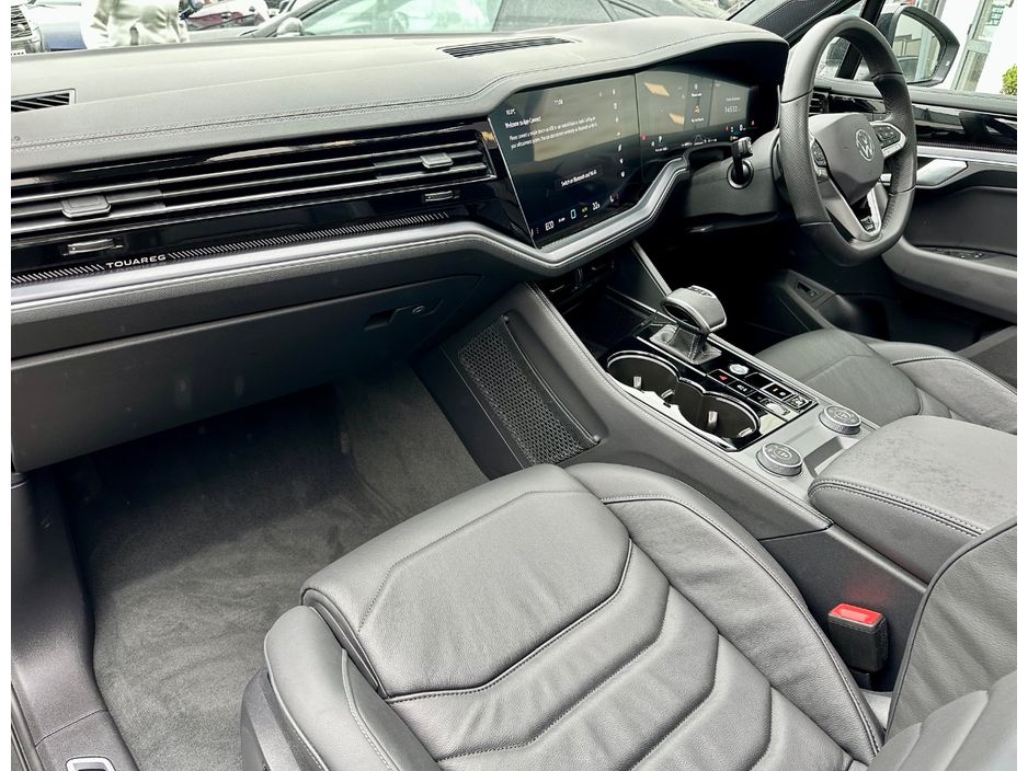 2025 Volkswagen Touareg