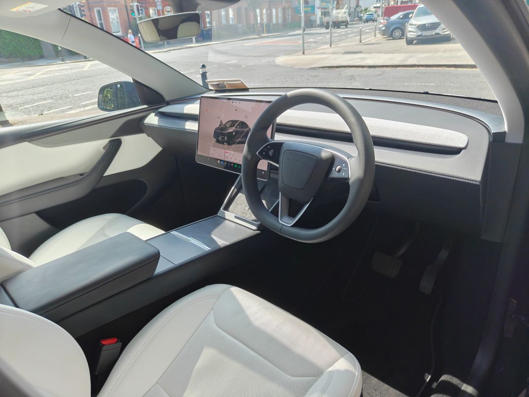 2025 Tesla Model Y