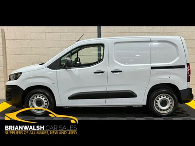 2023 Peugeot Partner