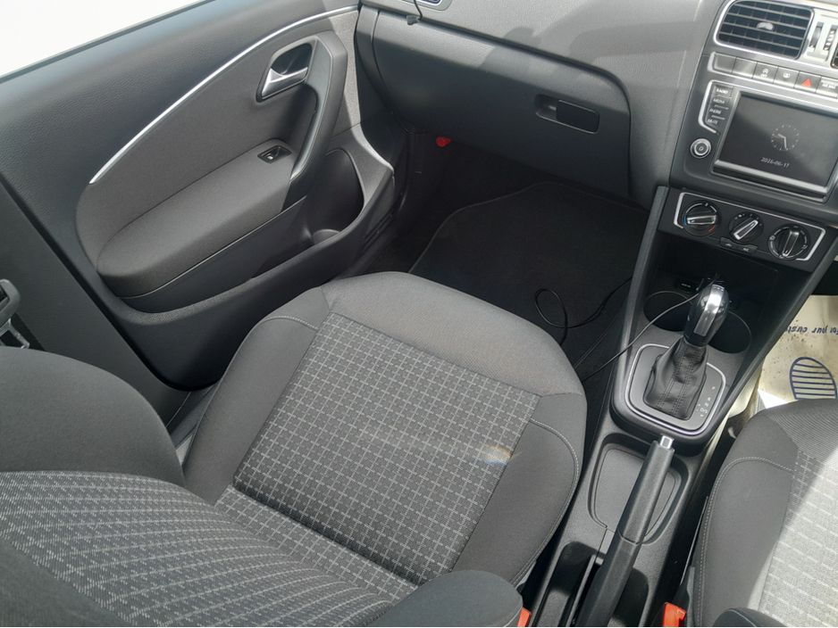 2016 Volkswagen Polo