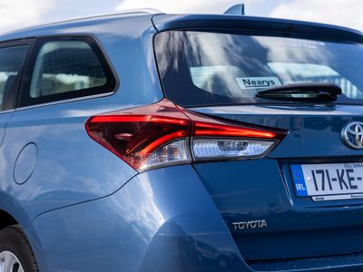 2017 Toyota Auris