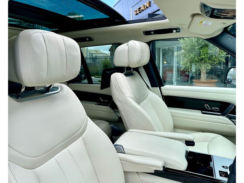 2026 Land Rover Range Rover