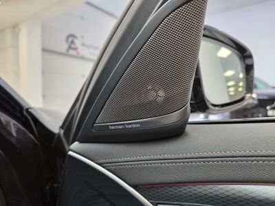 2023 BMW 520