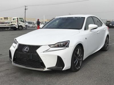 2018 Lexus IS 300h
