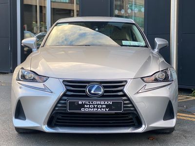 2019 Lexus IS 300h