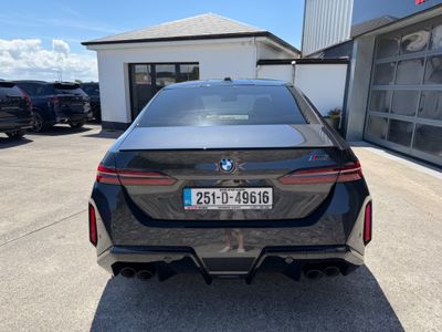 2025 BMW M5