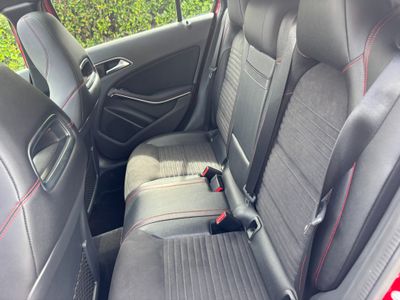 2017 Mercedes-Benz A 180