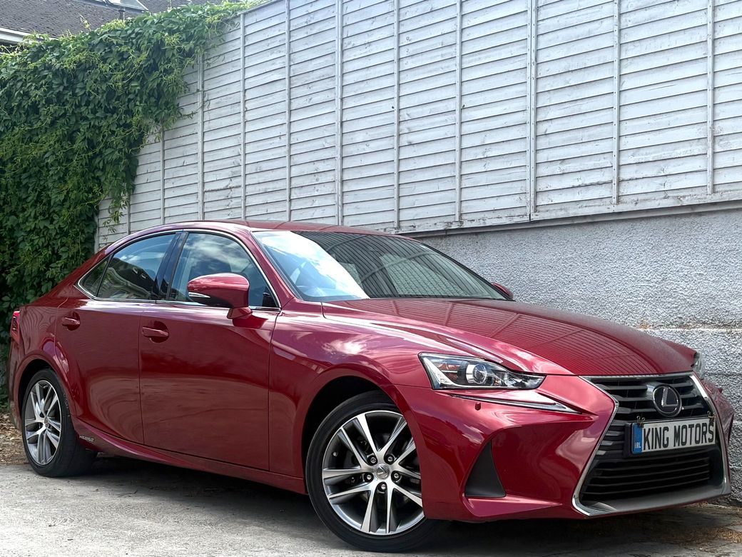 2020 Lexus IS 300h