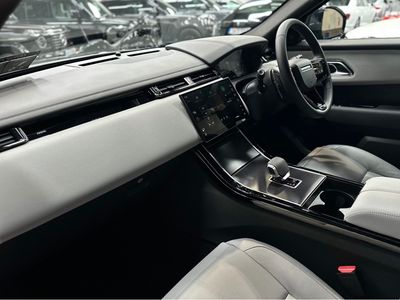 2025 Land Rover Range Rover Velar