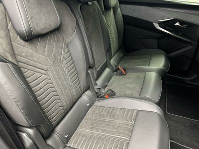 2025 Peugeot 5008