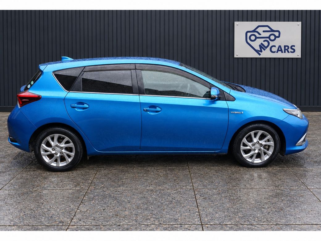 2017 Toyota Auris