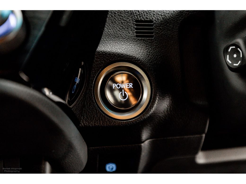 2023 Lexus ES 300h