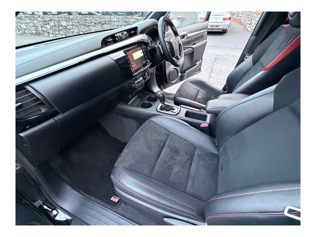 2024 Toyota Hilux