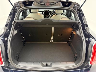 2022 Mini Hatch