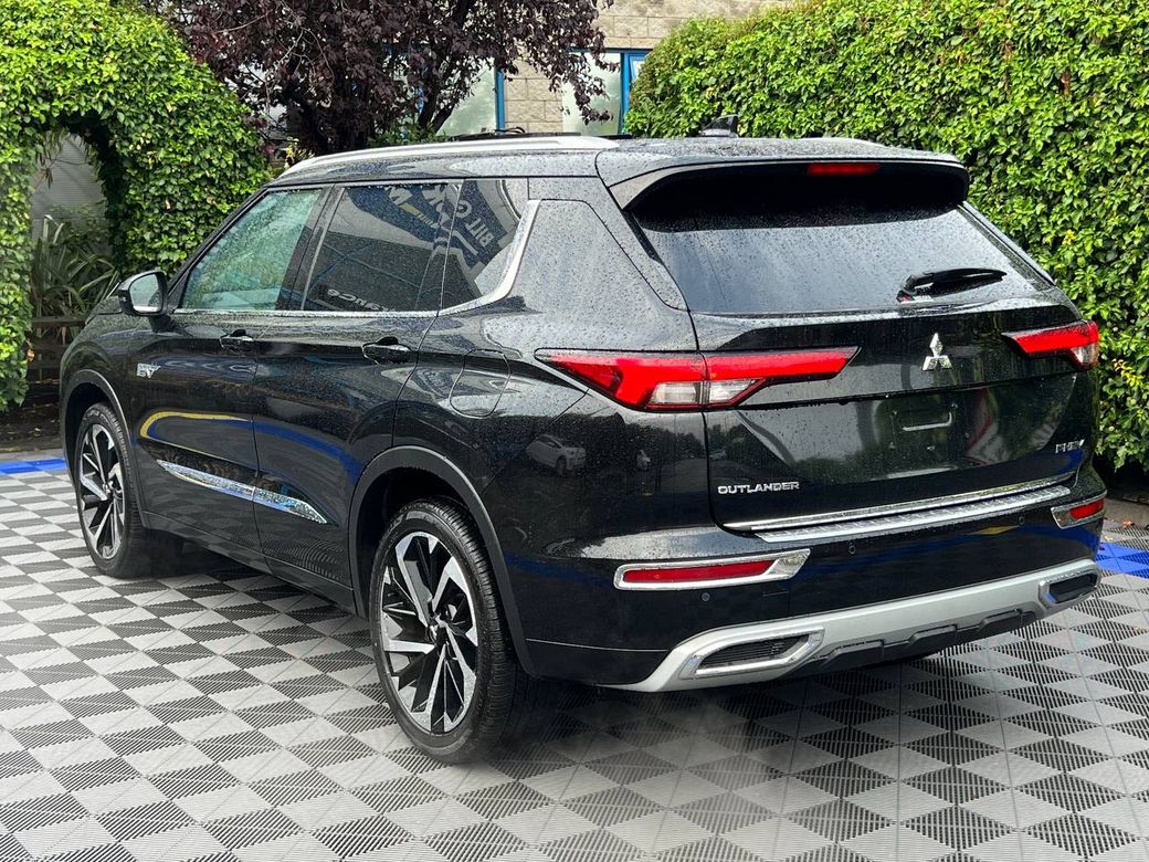 2023 Mitsubishi Outlander