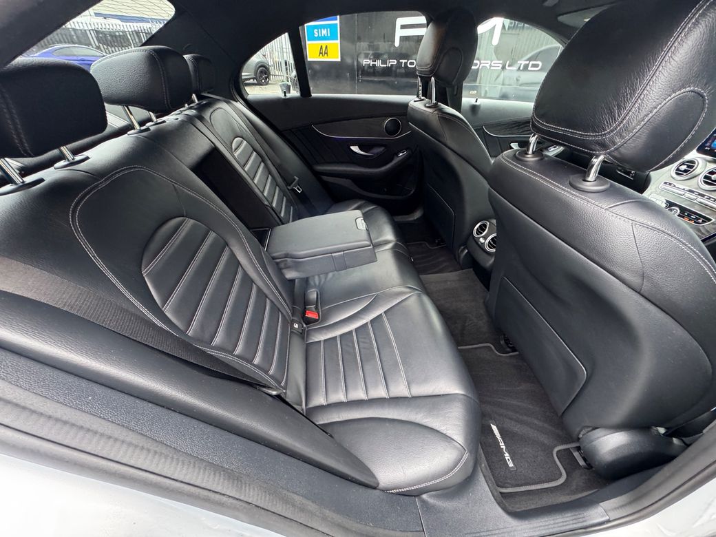 2021 Mercedes-Benz C 220