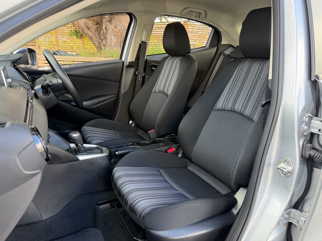 2017 Mazda Demio