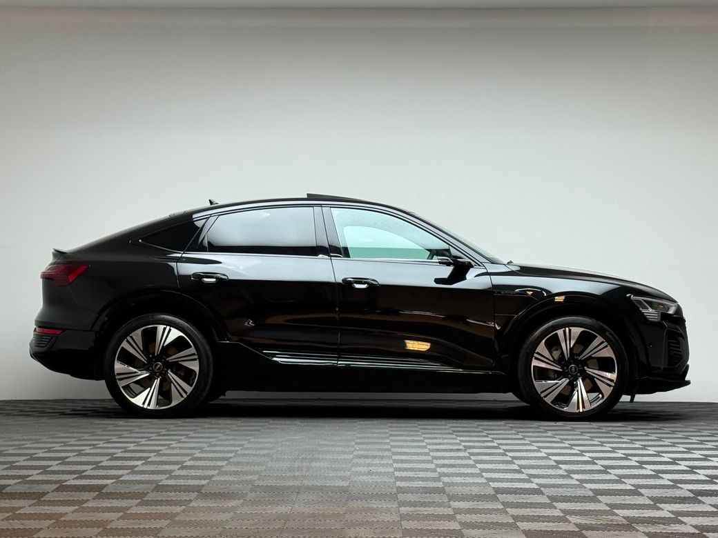 2023 Audi Q8