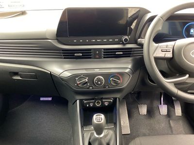 2025 Hyundai i20