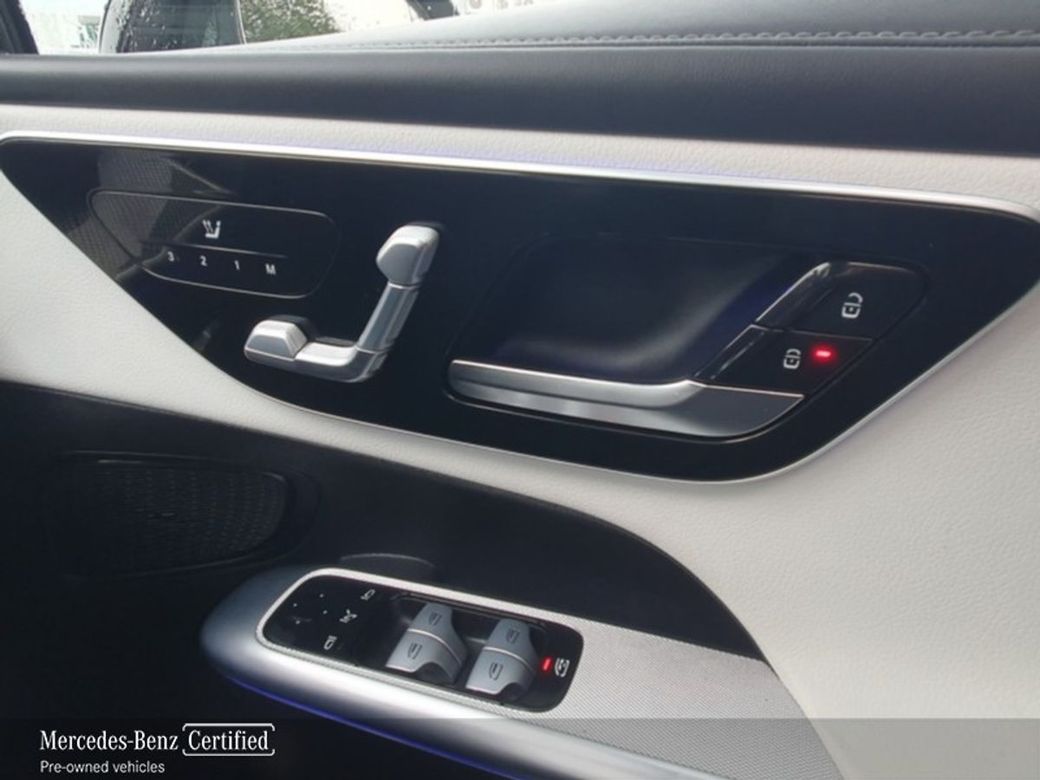 2025 Mercedes-Benz GLC Class