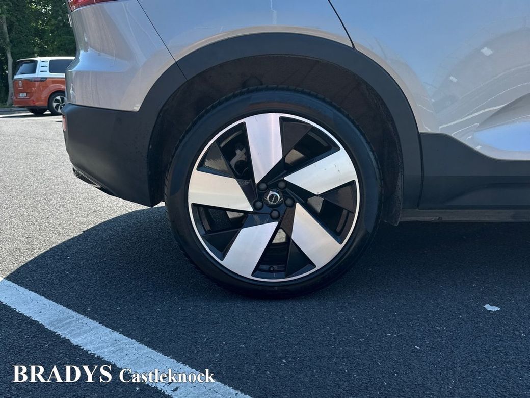 2023 Volvo XC40