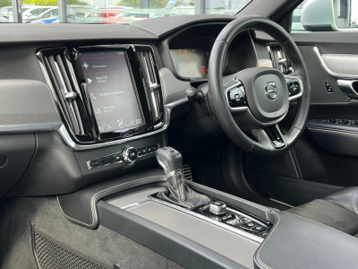 2018 Volvo V90