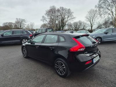 2016 Volvo V40