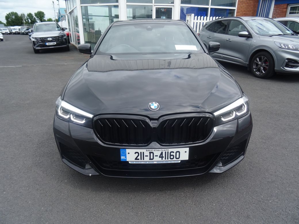 2021 BMW 520