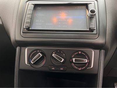 2015 Volkswagen Polo